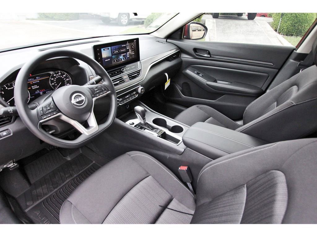 New 2026 Nissan Altima 2.5 SV w/ SV Special Edition Package FWD image 12