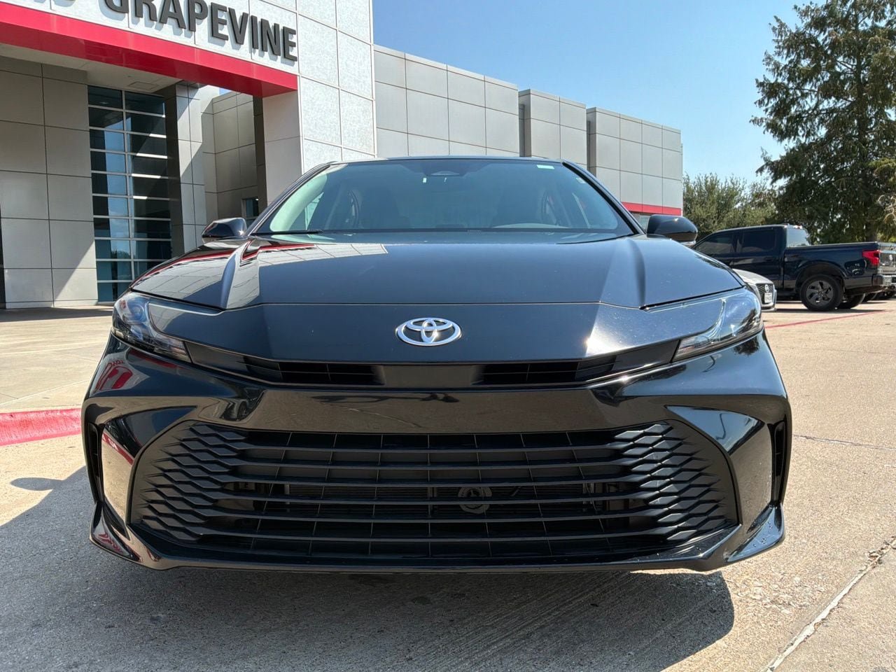 Used 2026 Toyota Camry LE FWD image 3