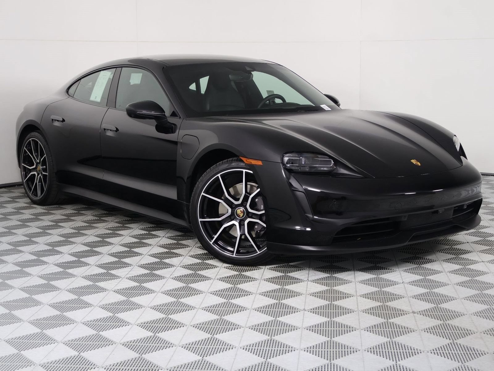 Certified 2023 Porsche Taycan RWD image 9