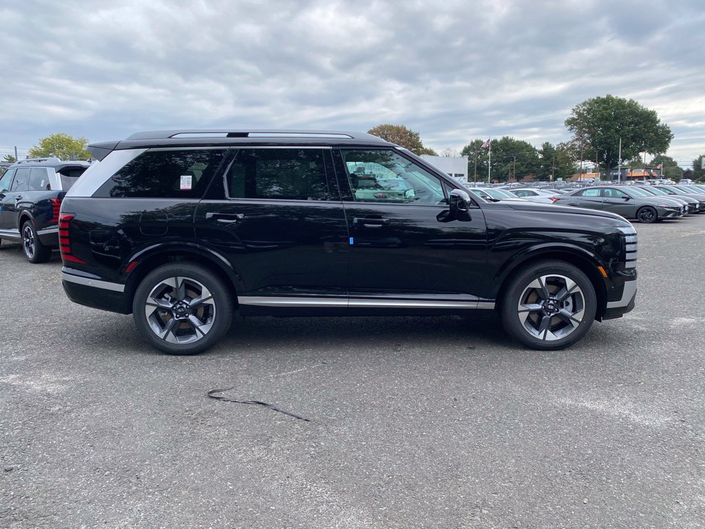 New 2027 Hyundai Palisade Limited AWD/4WD image 2