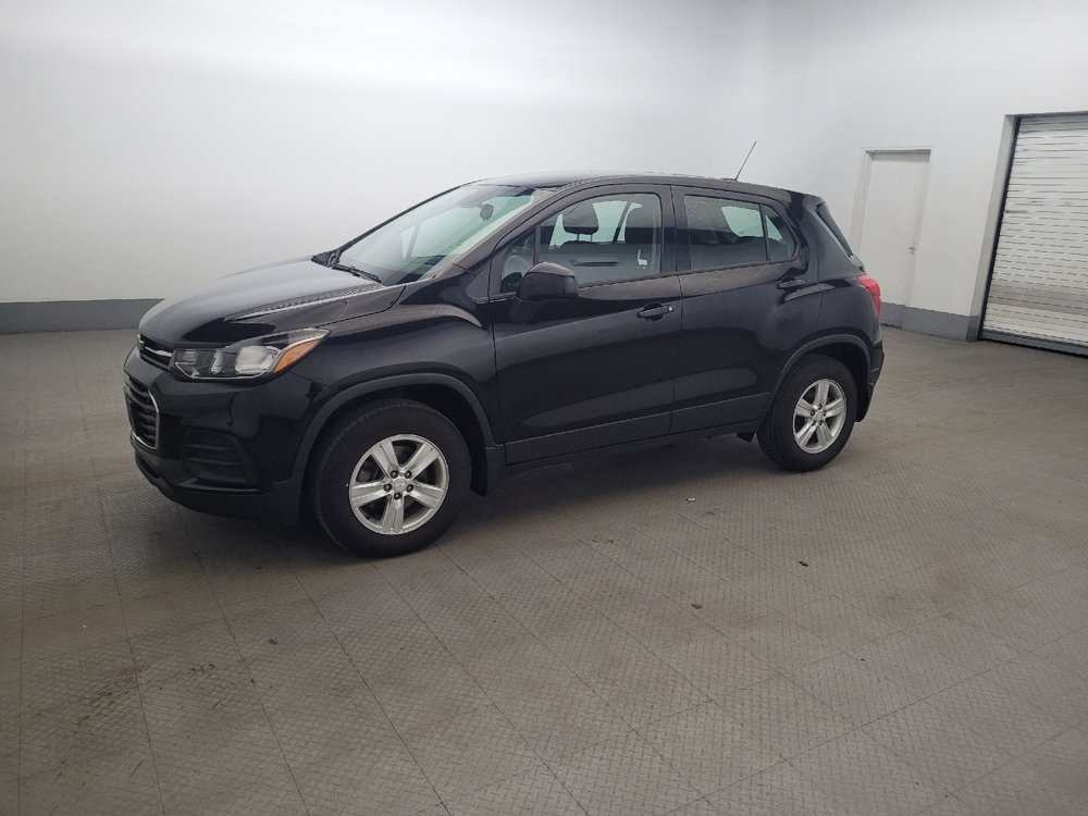 Used 2019 Chevrolet Trax LS w/ LPO, Protection Package AWD/4WD image 2