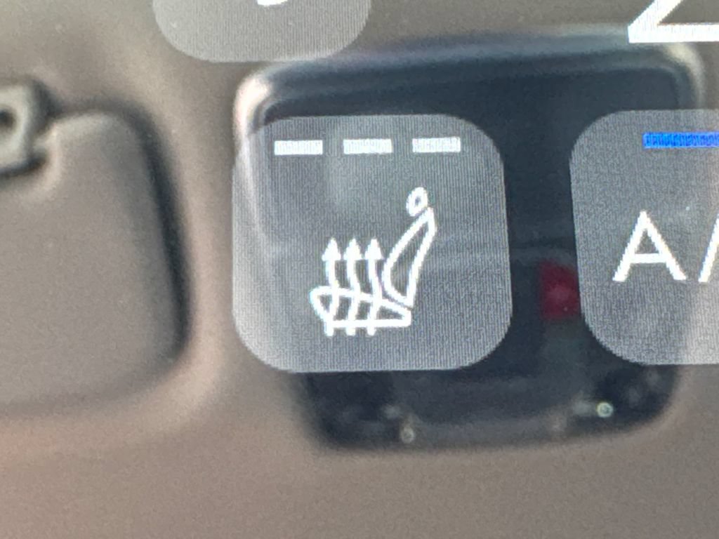 New 2027 Genesis GV70 2.5T AWD/4WD image 32