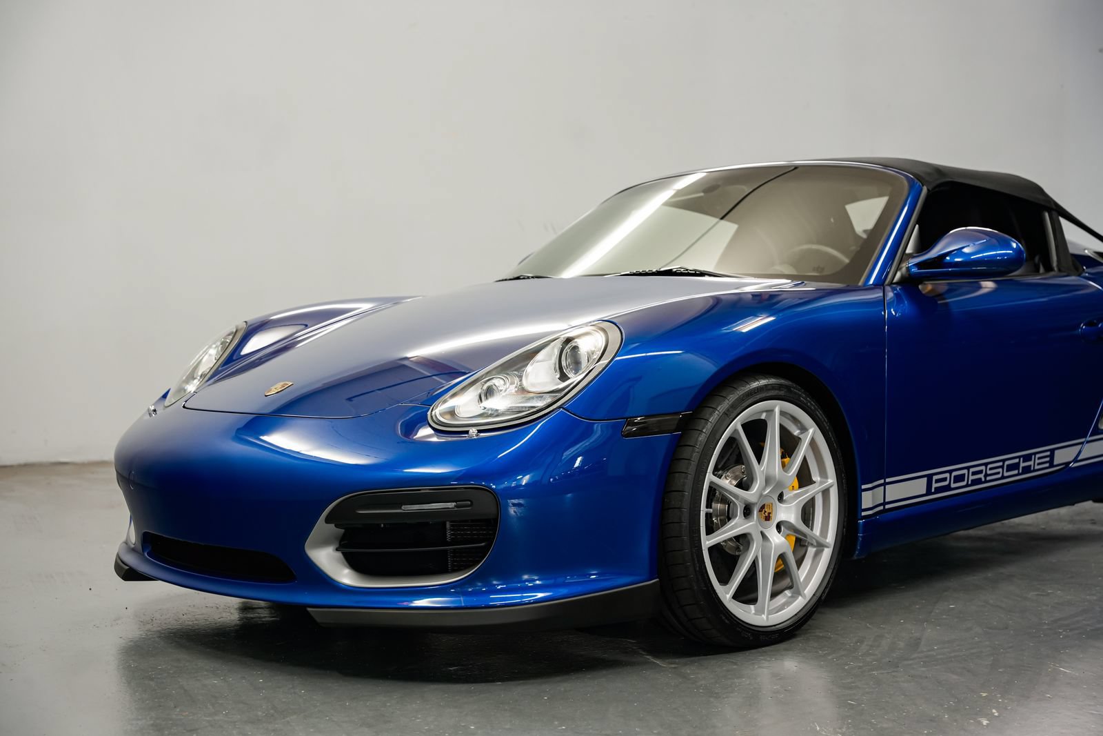 Used 2011 Porsche Boxster Spyder RWD image 31