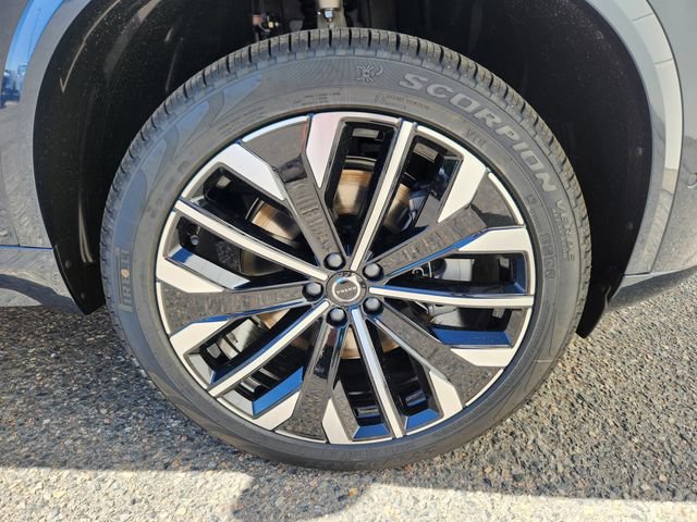 New 2026 Volvo XC90 T8 Plus w/ Protection Package AWD/4WD image 19