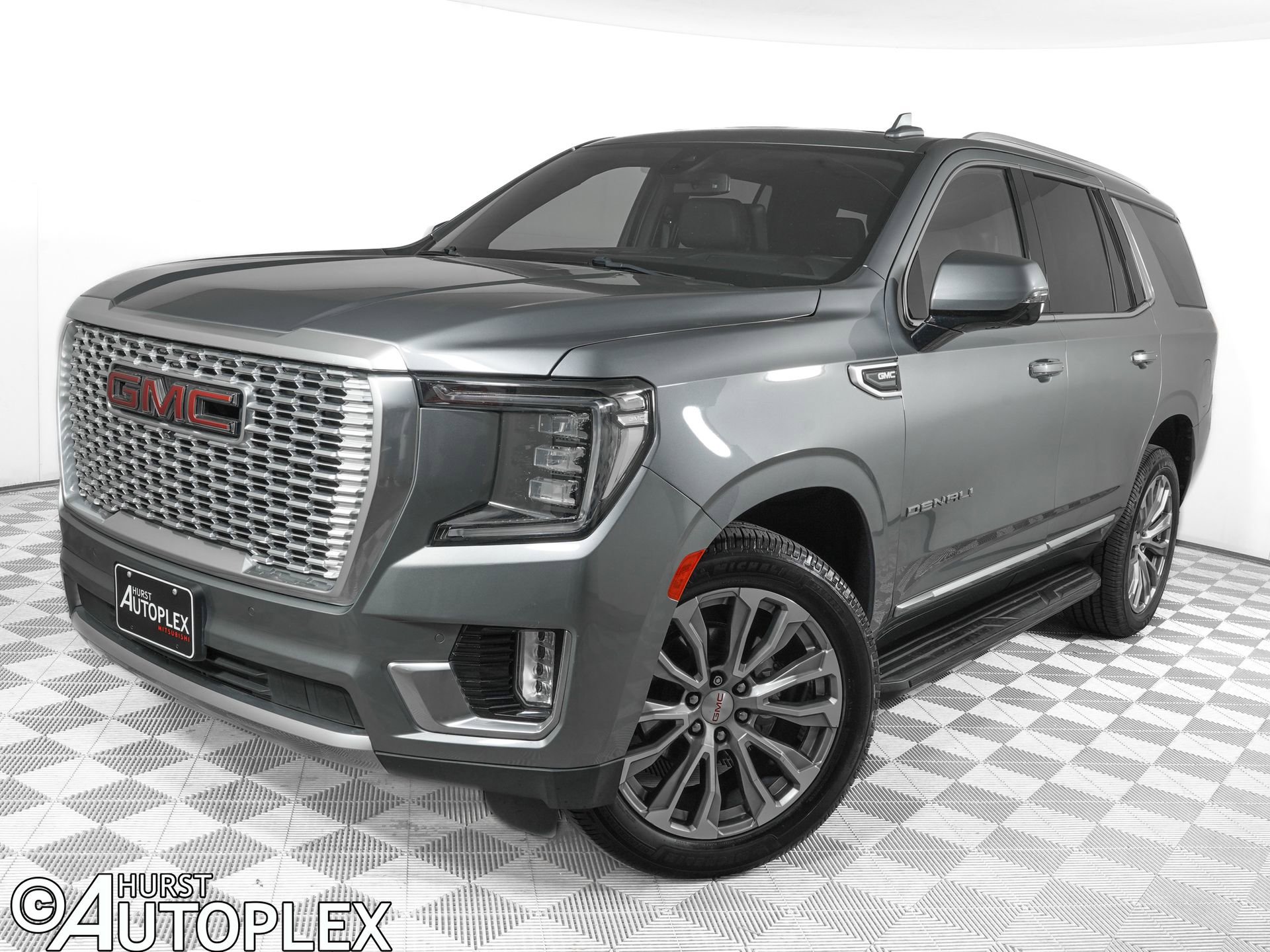 Used 2021 GMC Yukon Denali w/ LPO, Illumination Package image 1