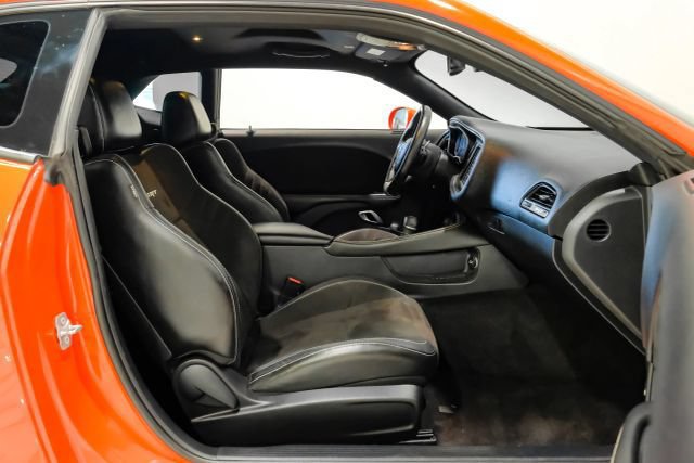 Used 2018 Dodge Challenger SRT w/ Technology Group RWD image 41