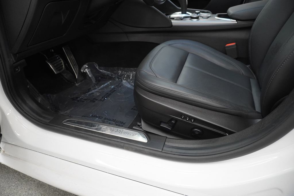 Used 2024 Alfa Romeo Giulia Ti w/ Active Assist Plus Package image 42