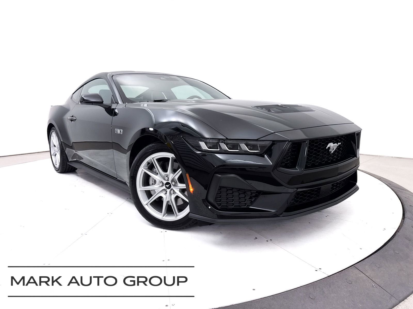 Used 2024 Ford Mustang GT Premium RWD image 1