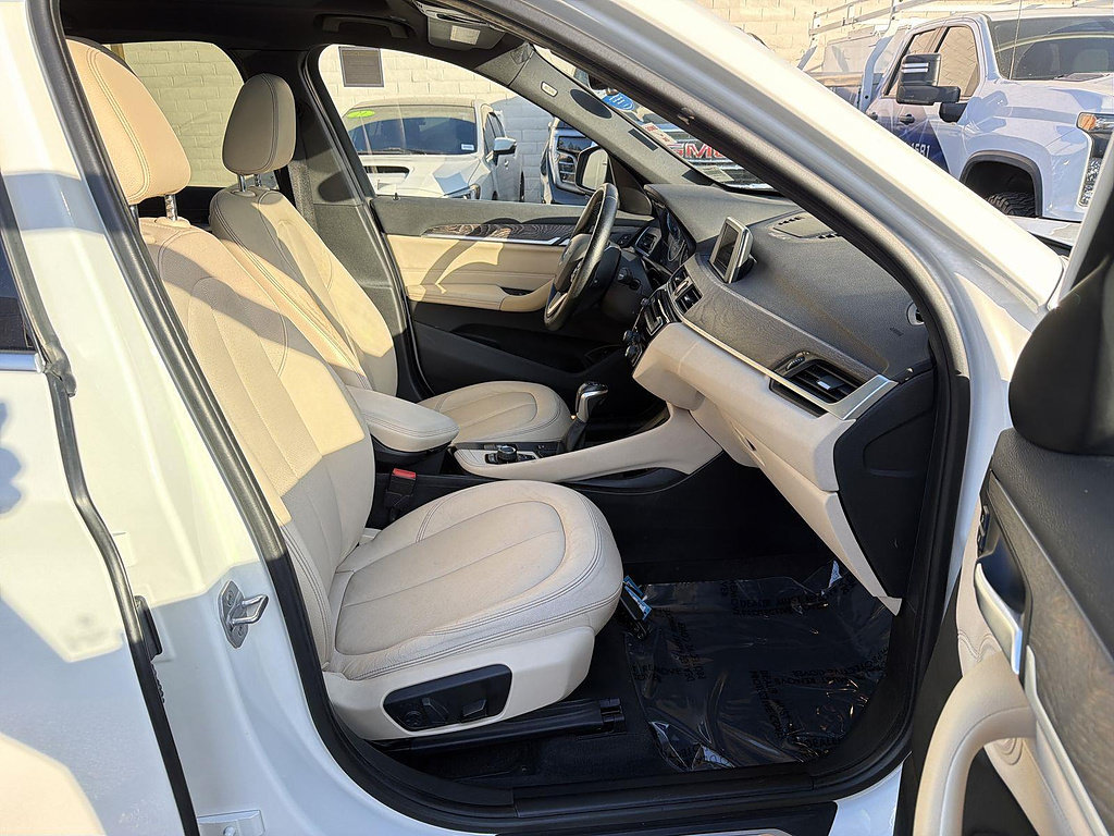 Used 2017 BMW X1 xDrive28i AWD/4WD image 19