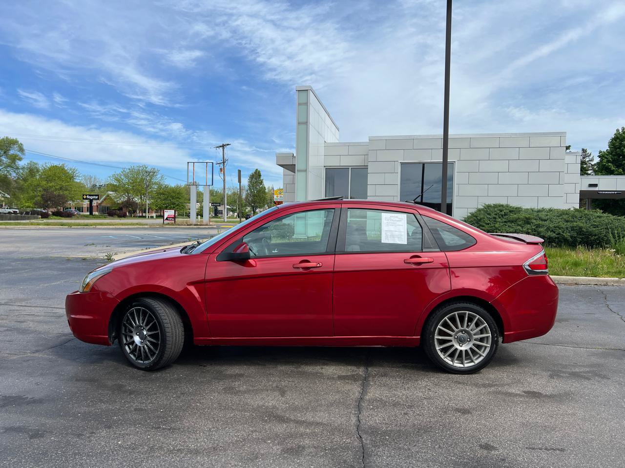 Used 2011 Ford Focus SES w/ 401A Rapid Spec Order Code FWD image 3