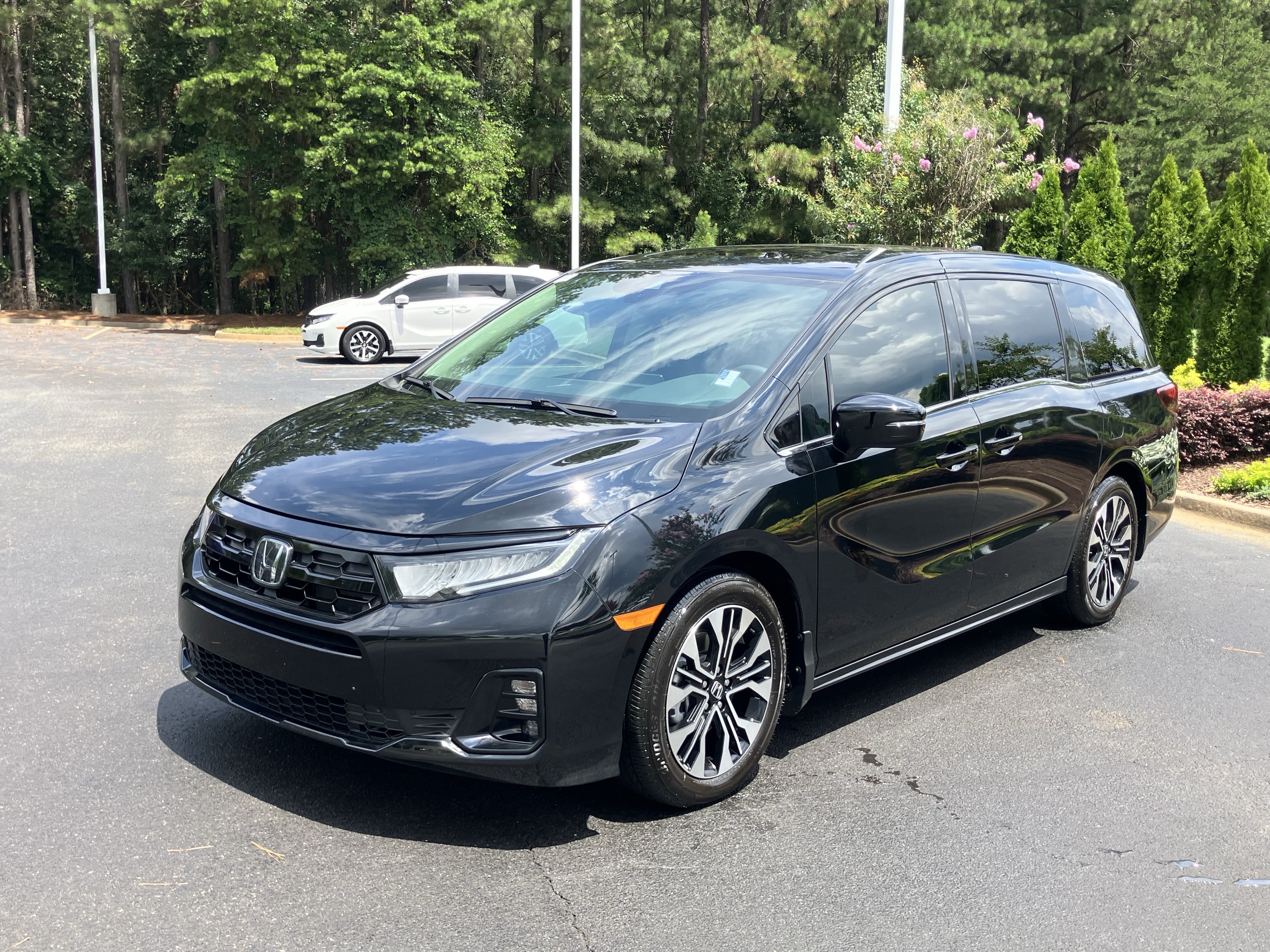Used 2026 Honda Odyssey Elite image 6