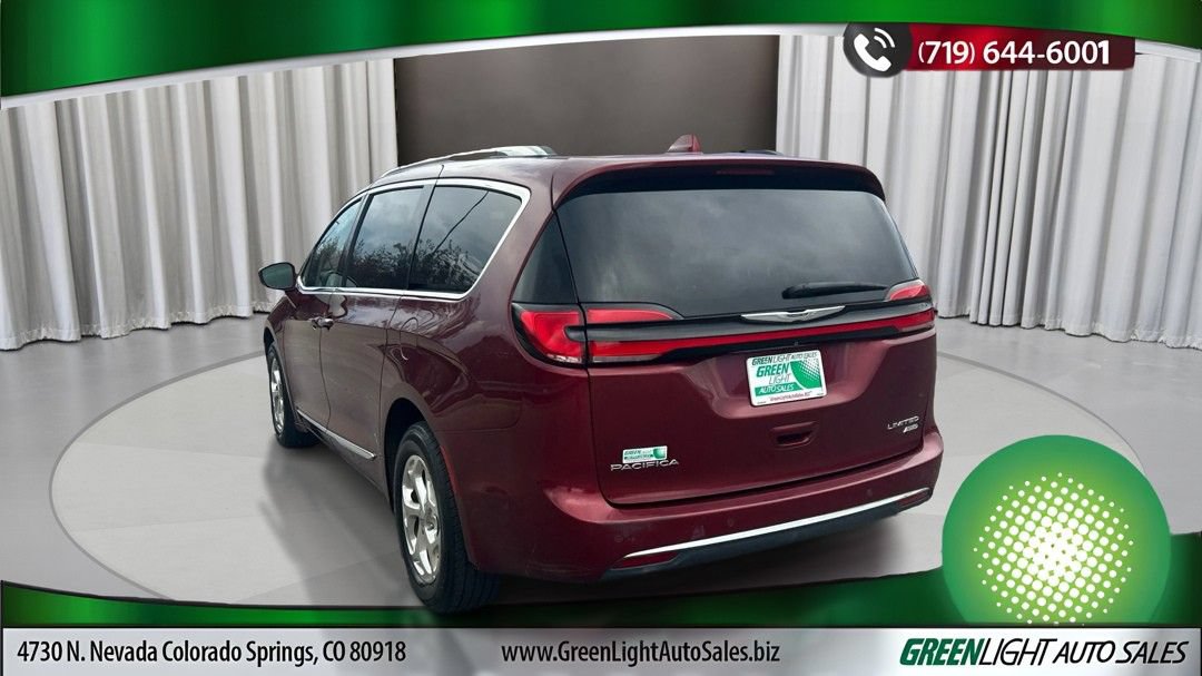 Used 2021 Chrysler Pacifica Limited w/ Premium & Safety Sphere Group AWD/4WD image 3
