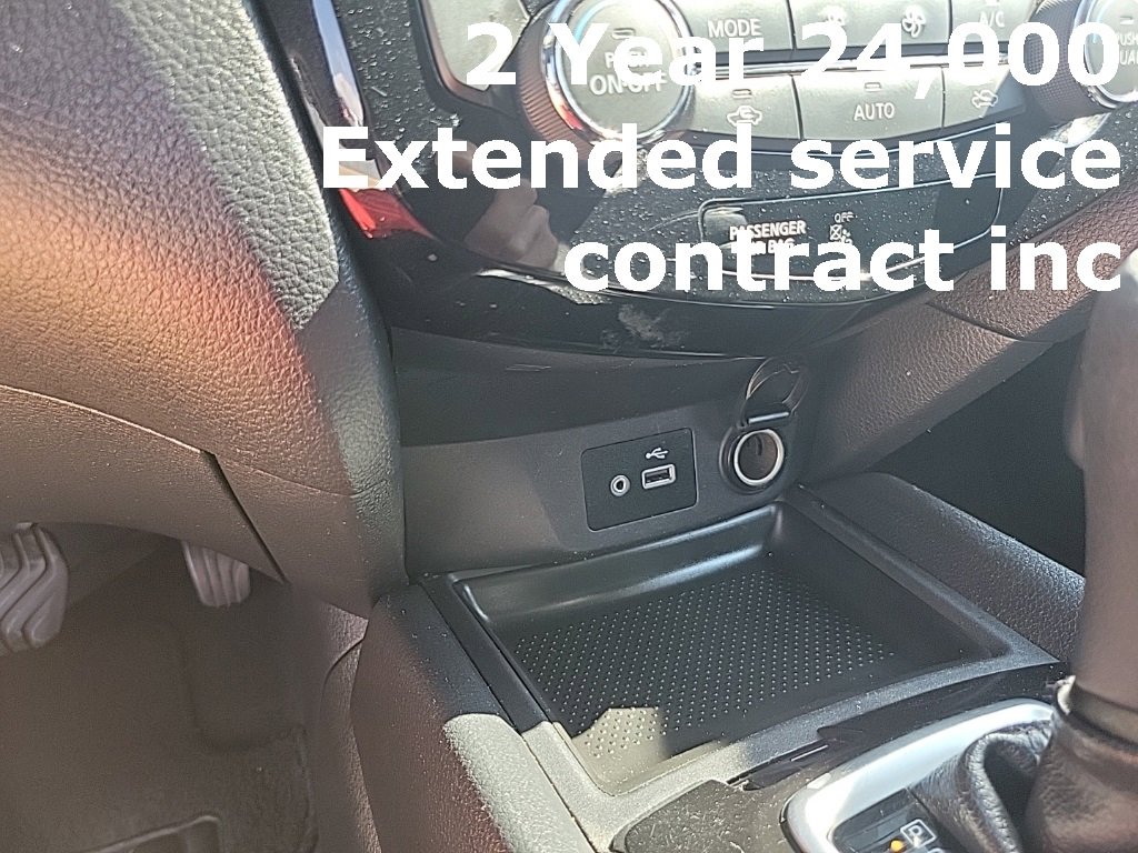 Used 2019 Nissan Rogue SV image 27