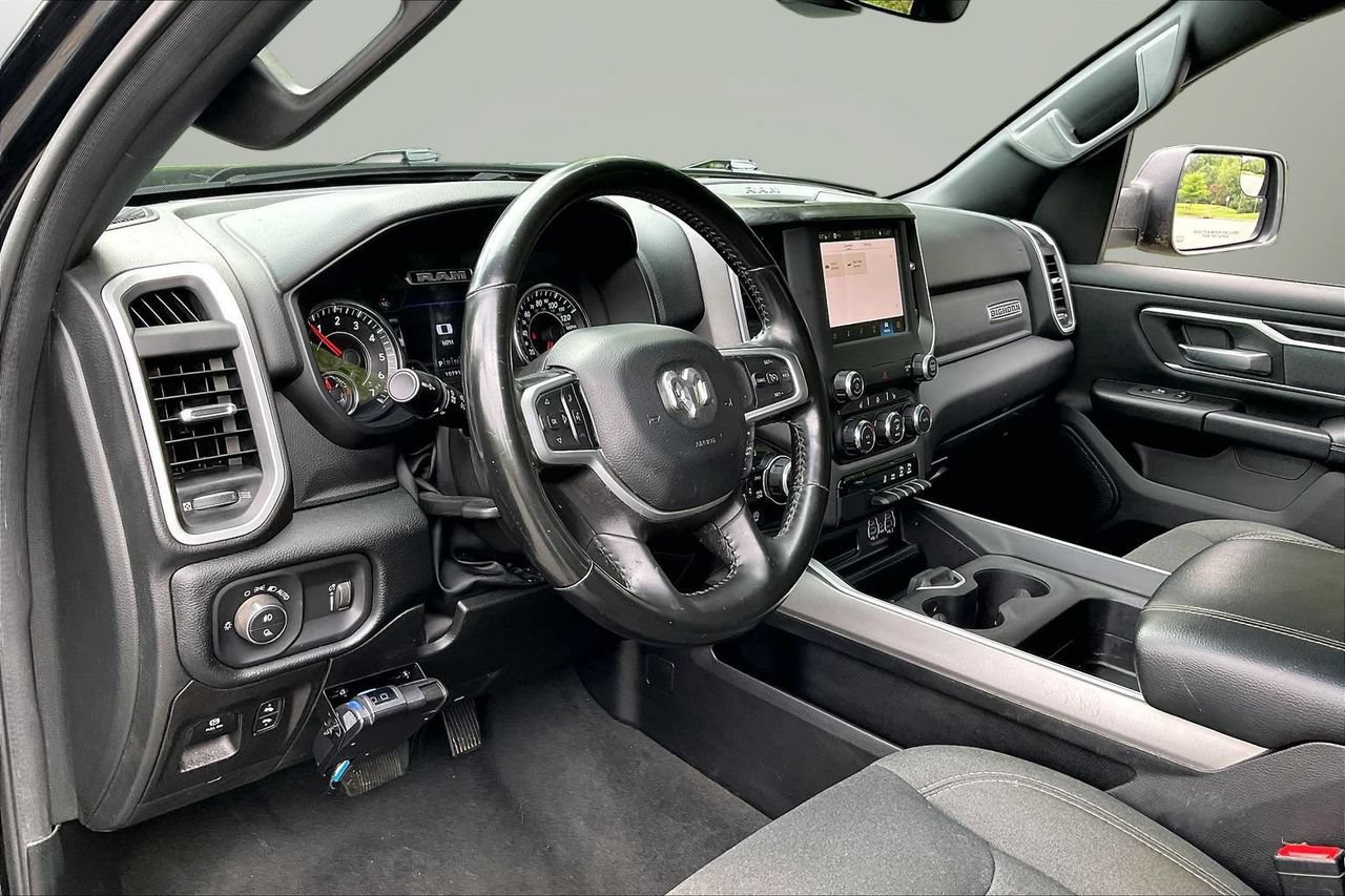 Used 2022 RAM 1500 Big Horn AWD/4WD image 18