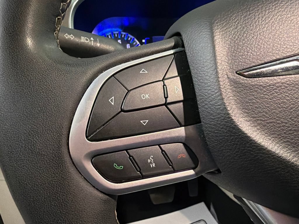 Used 2023 Chrysler Voyager LX FWD image 18