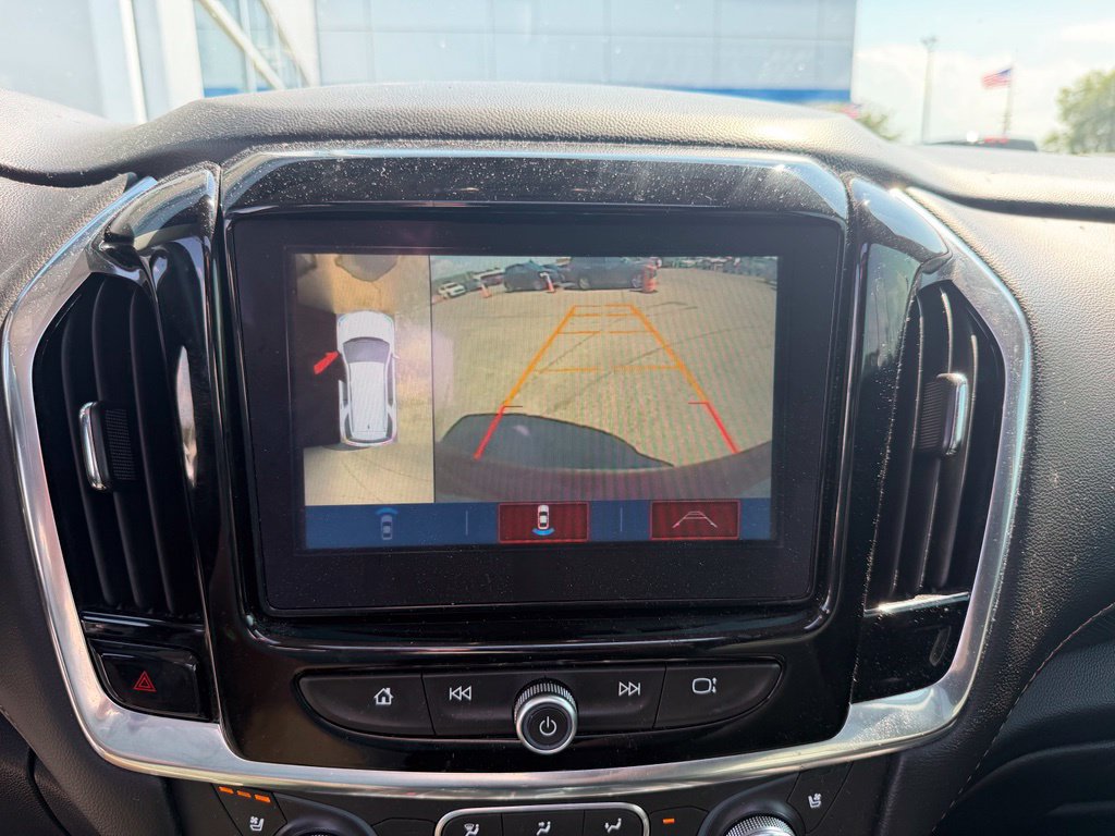 Used 2019 Chevrolet Traverse Premier w/ Driver Confidence II Package FWD image 10