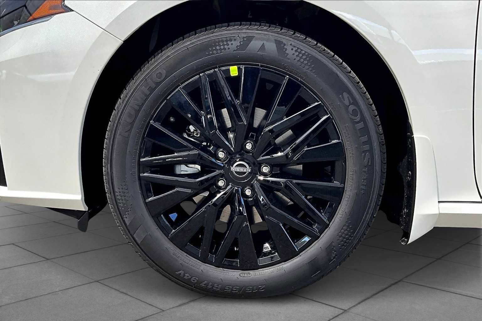 New 2025 Nissan Altima 2.5 SV w/ SV Special Edition Package image 9