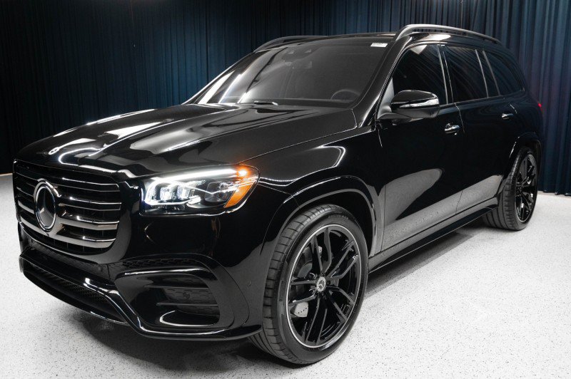 New 2026 Mercedes-Benz GLS 450 4MATIC image 1