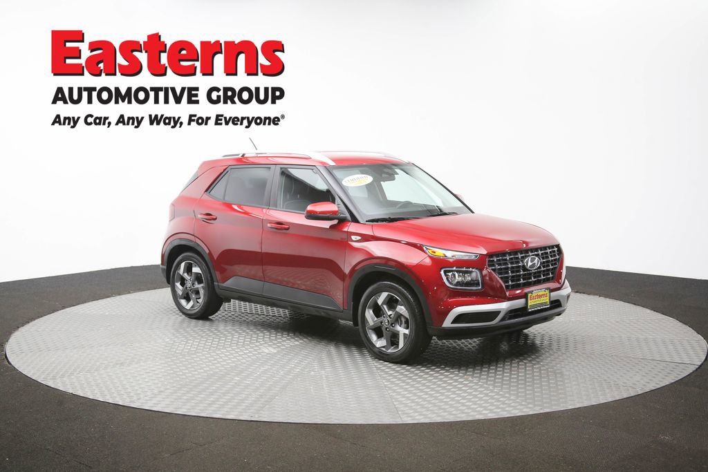 Used 2024 Hyundai Venue Limited image 48