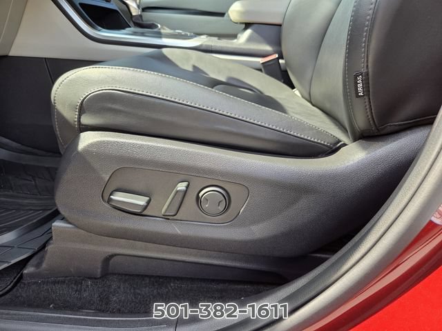 Used 2023 Kia Carnival LX FWD image 10