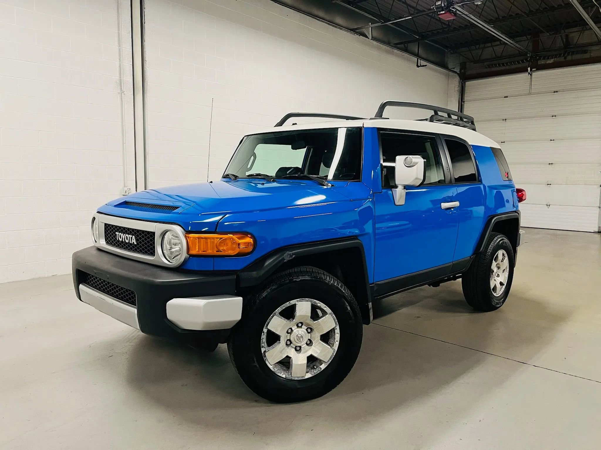 Used 2007 Toyota FJ Cruiser 4WD image 1