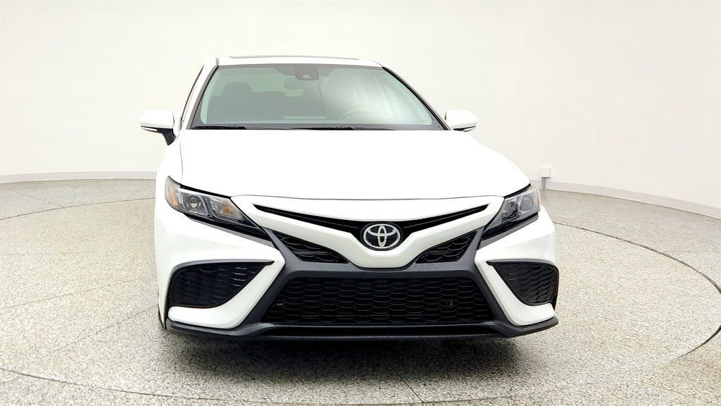 Used 2024 Toyota Camry SE w/ Convenience Package FWD image 2