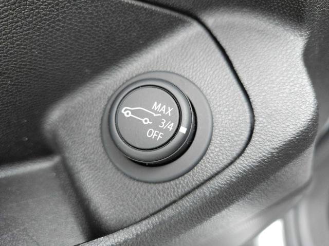 Used 2021 GMC Terrain SLE w/ Driver Convenience Package image 13