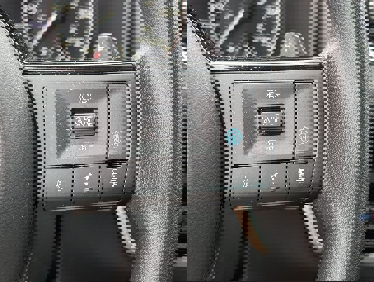 Used 2023 Nissan Rogue SV image 23