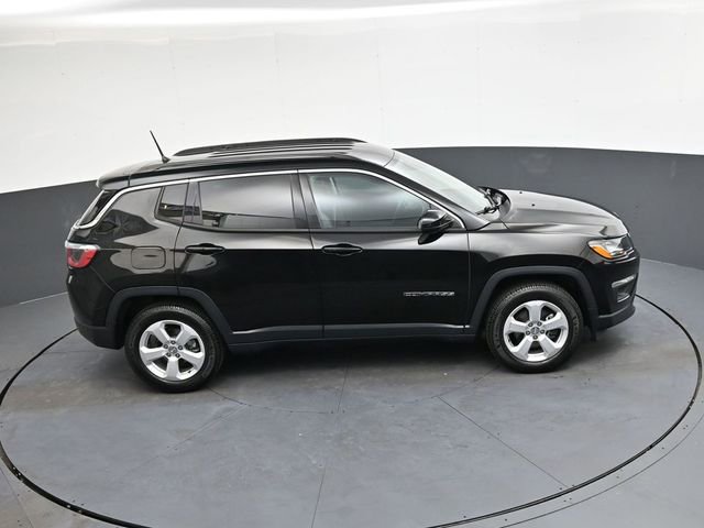 Used 2018 Jeep Compass Latitude w/ Cold Weather Group image 22