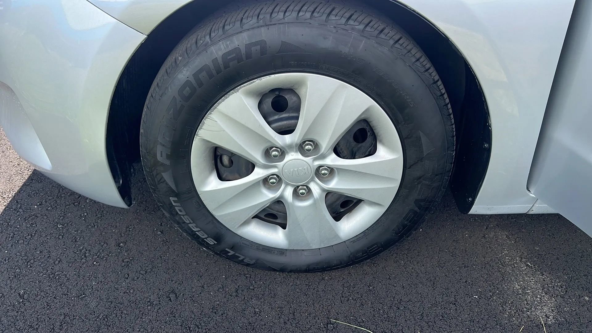 Used 2017 Kia Forte LX image 25