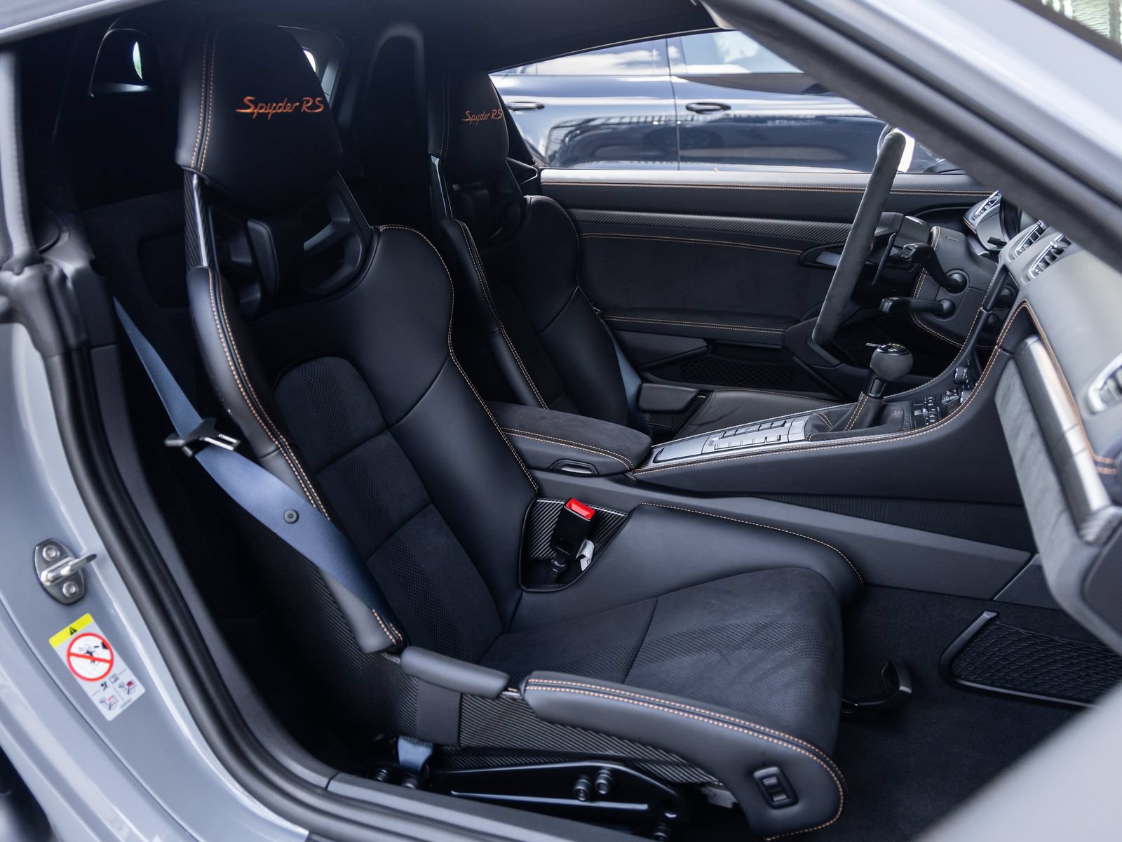 Certified 2025 Porsche 718 Boxster Spyder RS RWD image 44