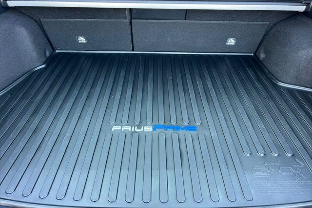 Certified 2018 Toyota Prius Prime Advanced FWD image 15