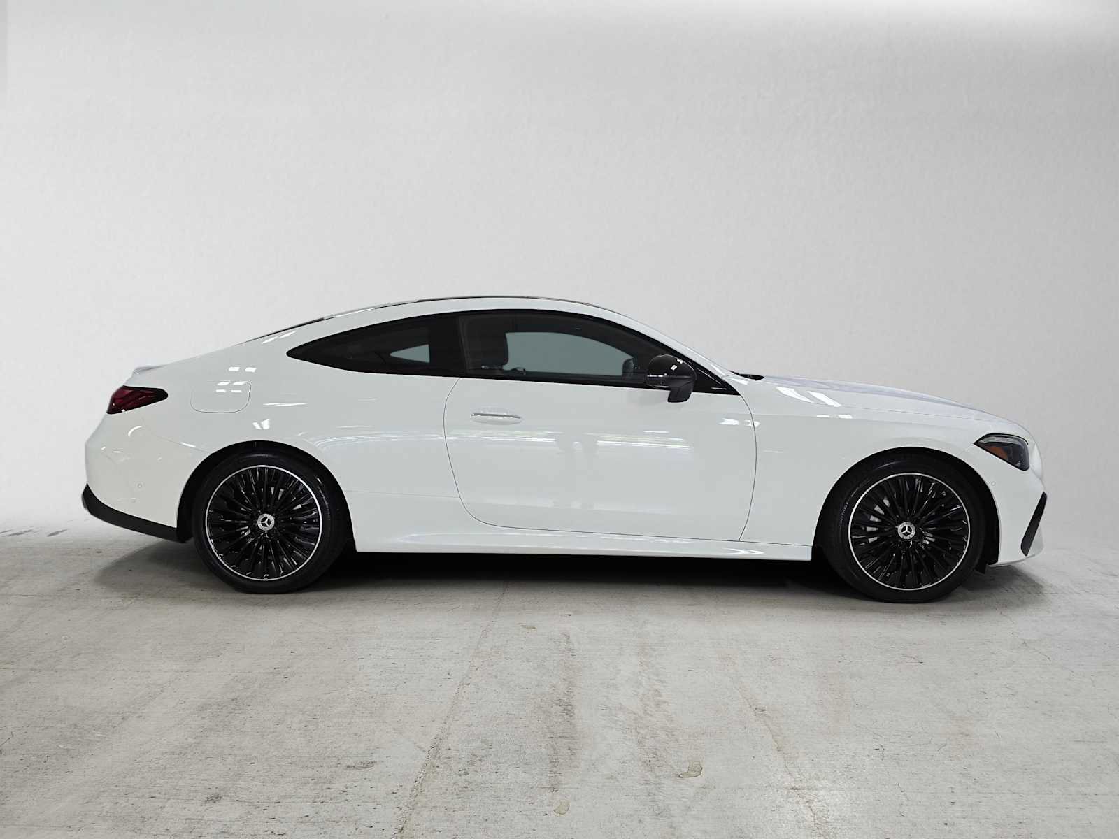 New 2026 Mercedes-Benz CLE 300 4MATIC Coupe image 37