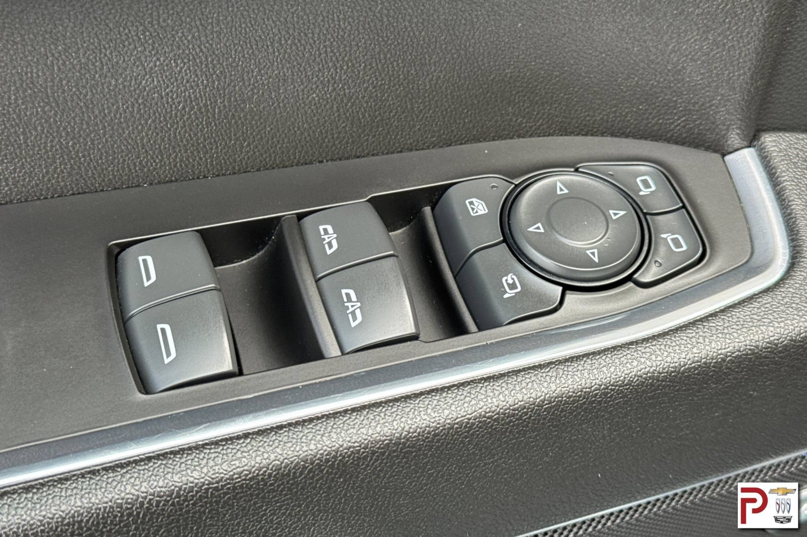 Certified 2023 Chevrolet Silverado 1500 LTZ AWD/4WD image 13