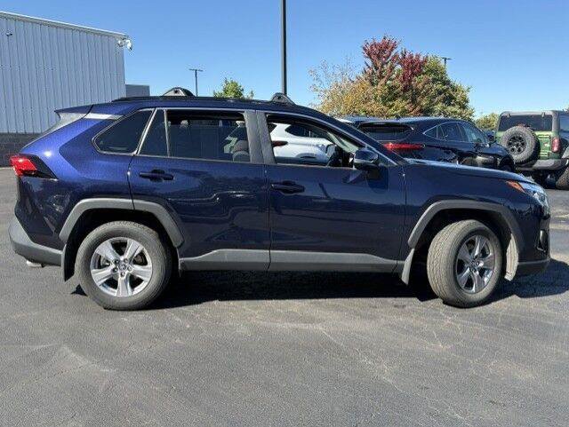 Used 2025 Toyota RAV4 XLE w/ Convenience Package AWD/4WD image 14