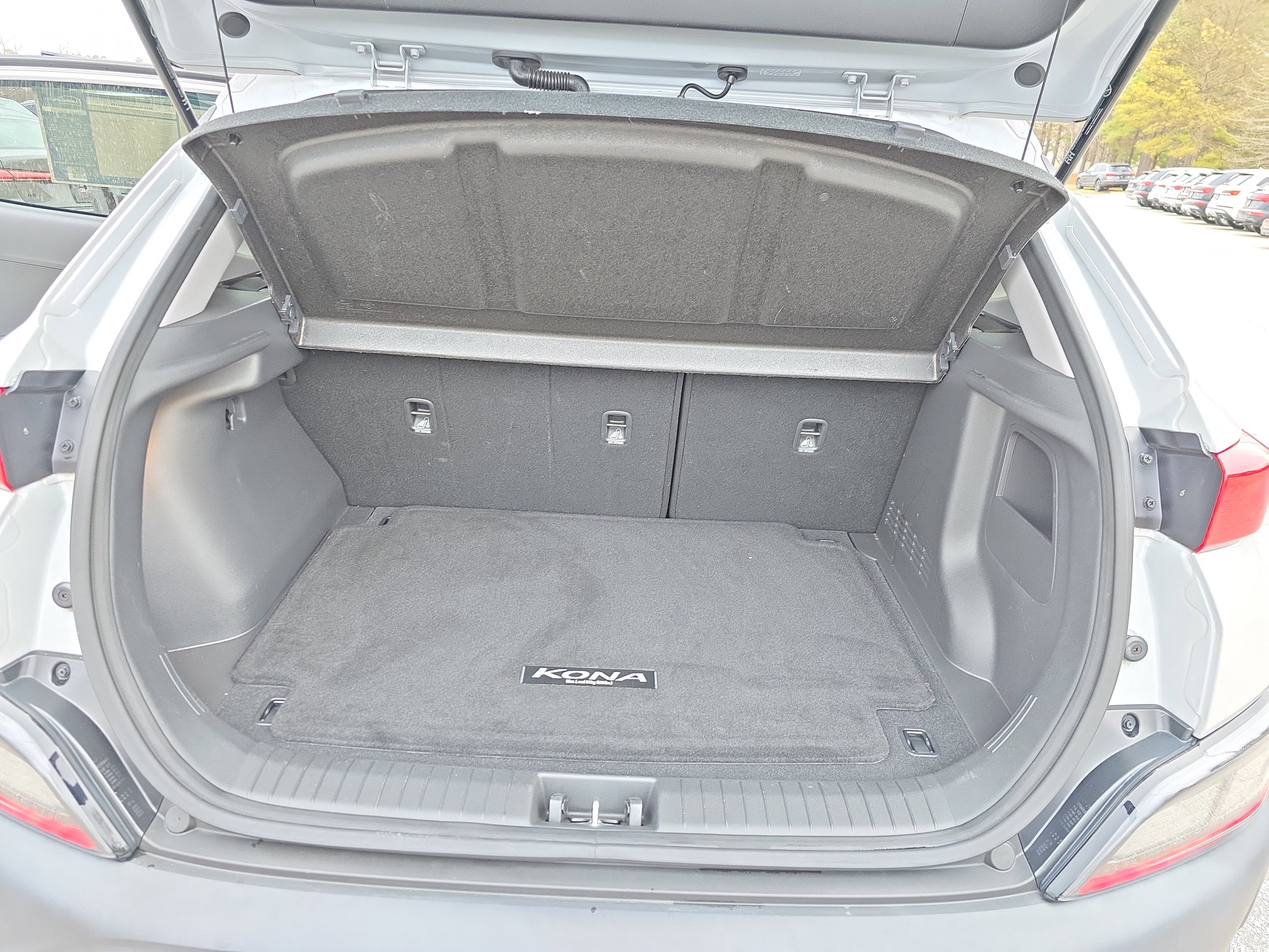 Used 2023 Hyundai Kona SEL w/ Cargo Package image 12