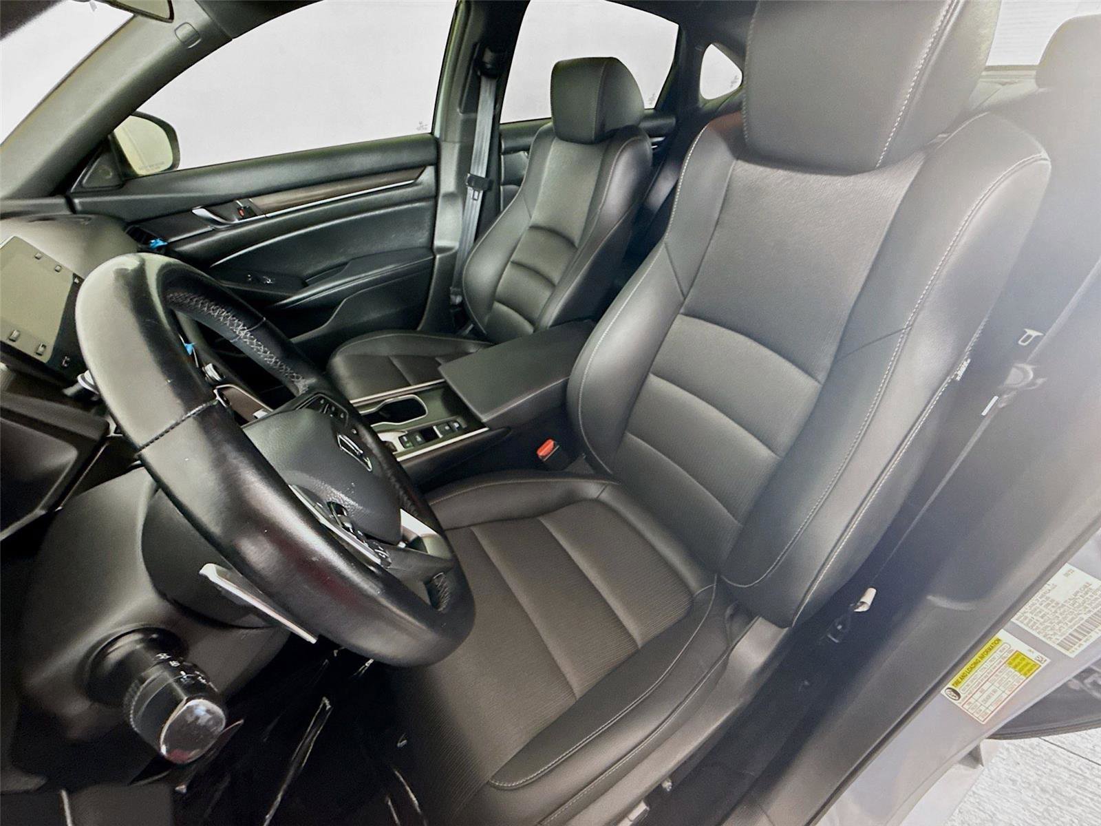 Used 2022 Honda Accord Sport image 2