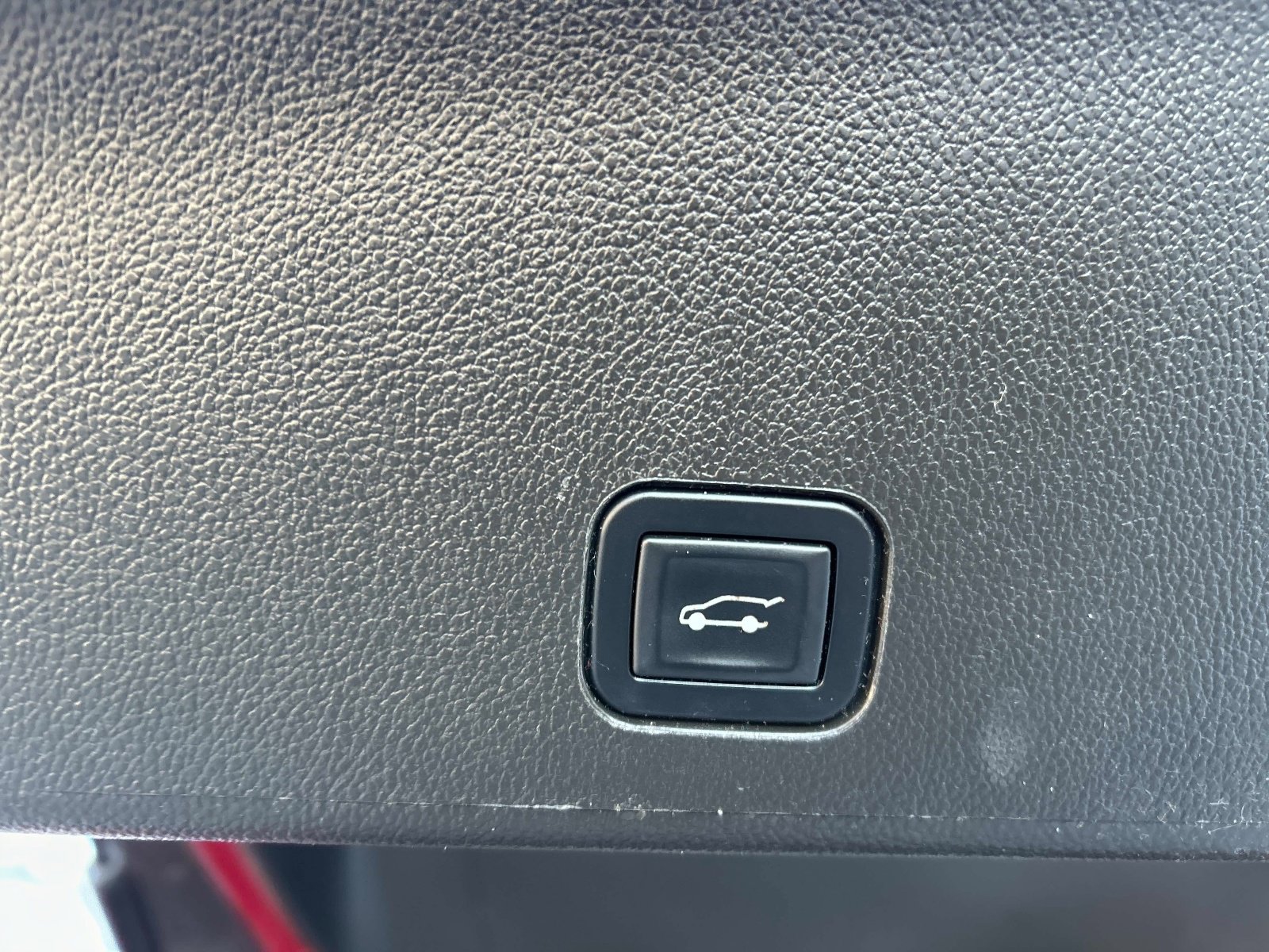 Used 2014 Cadillac SRX Premium image 15