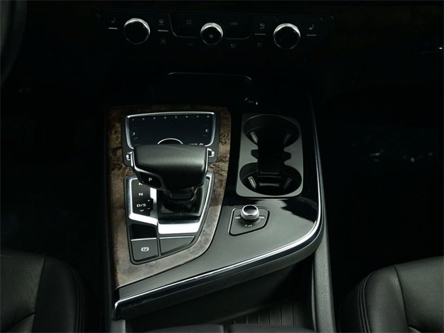 Used 2017 Audi Q7 3.0T Premium Plus image 5