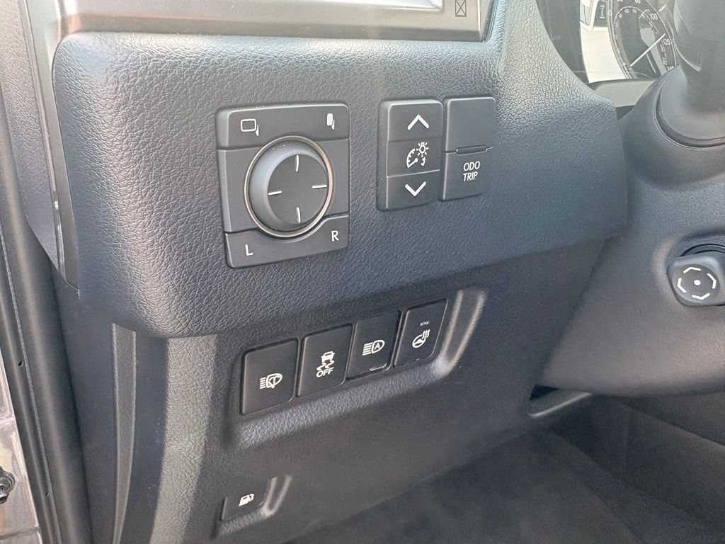 Used 2023 Lexus GX 460 Premium w/ Premium Plus Package AWD/4WD image 13