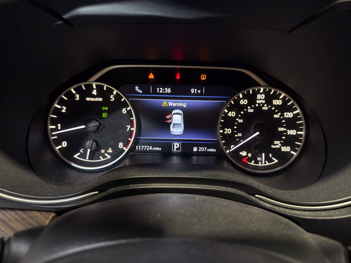 Used 2016 Nissan Maxima Platinum FWD image 19