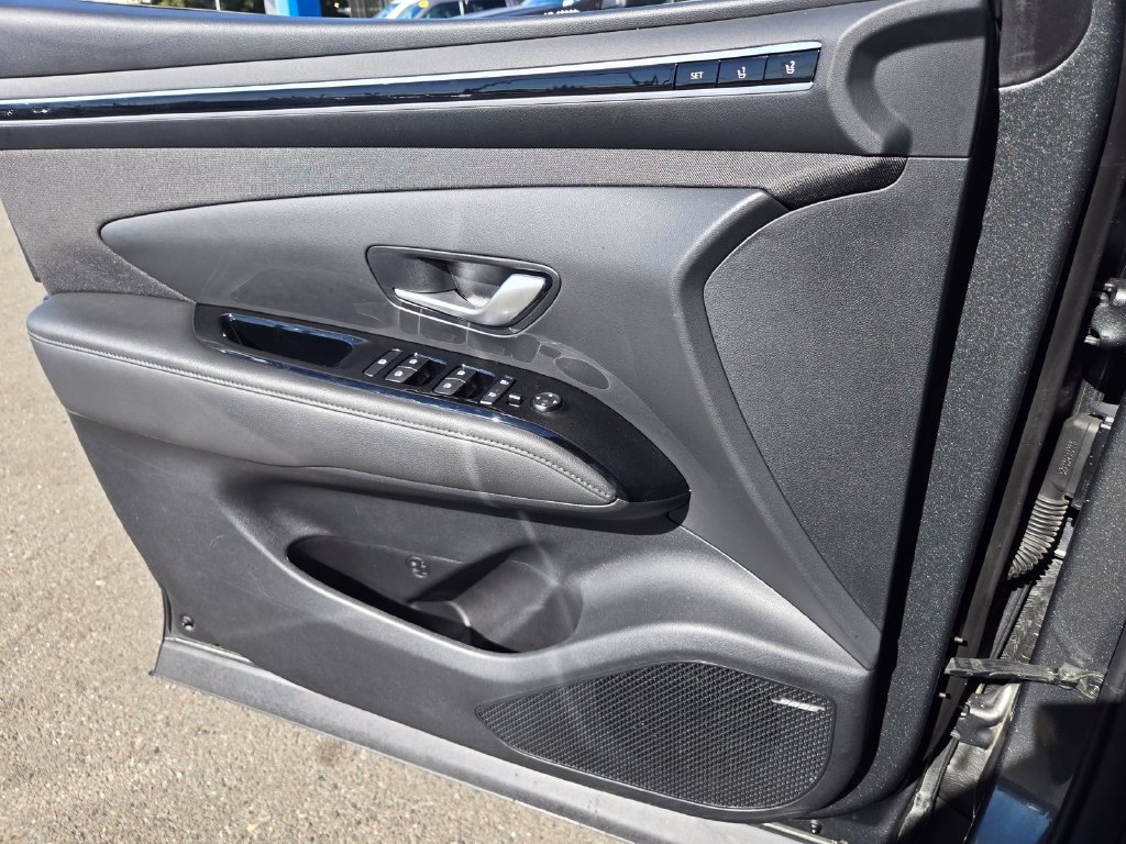 Used 2024 Hyundai Tucson Limited AWD/4WD image 17