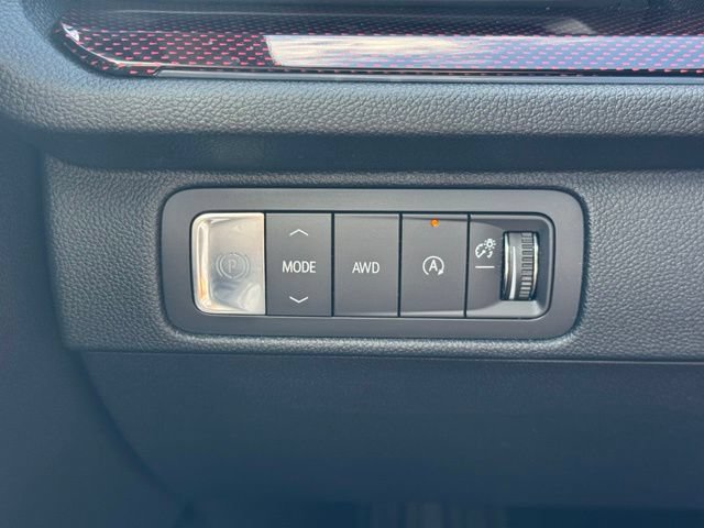 Used 2026 Chevrolet Traverse Z71 w/ Driver Confidence Package AWD/4WD image 35
