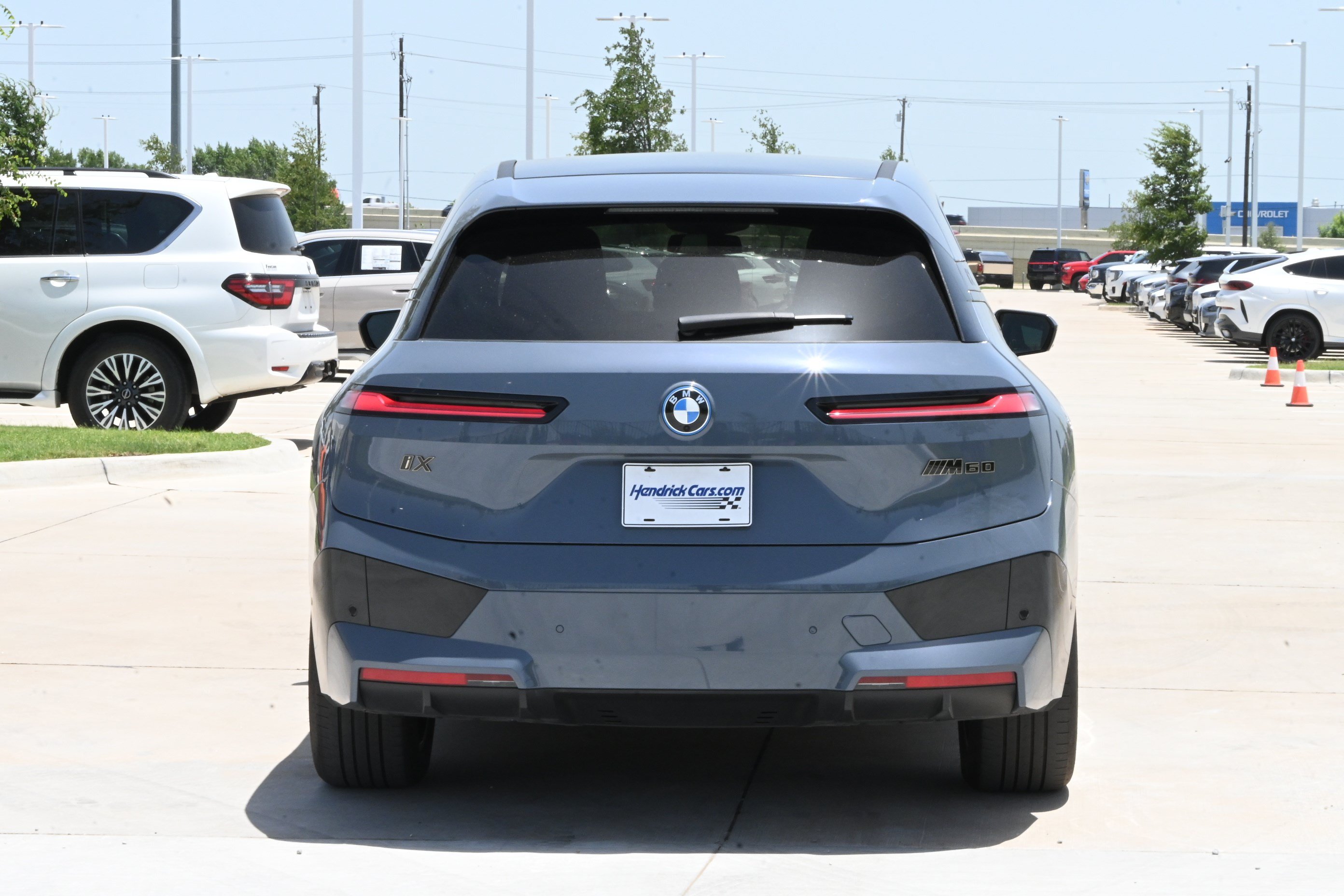 Used 2023 BMW iX M60 w/ Executive Package AWD/4WD image 8