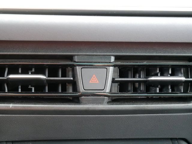 Certified 2026 Volkswagen Tiguan SE AWD/4WD image 33