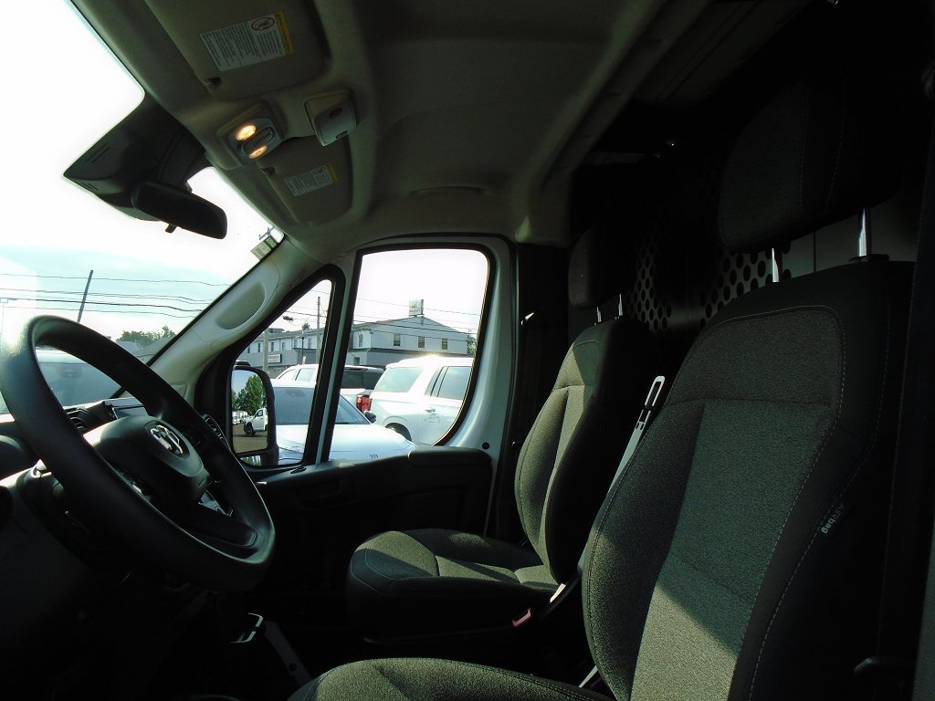 Used 2025 RAM ProMaster 2500 w/ U-Haul Equipment Group FWD image 7