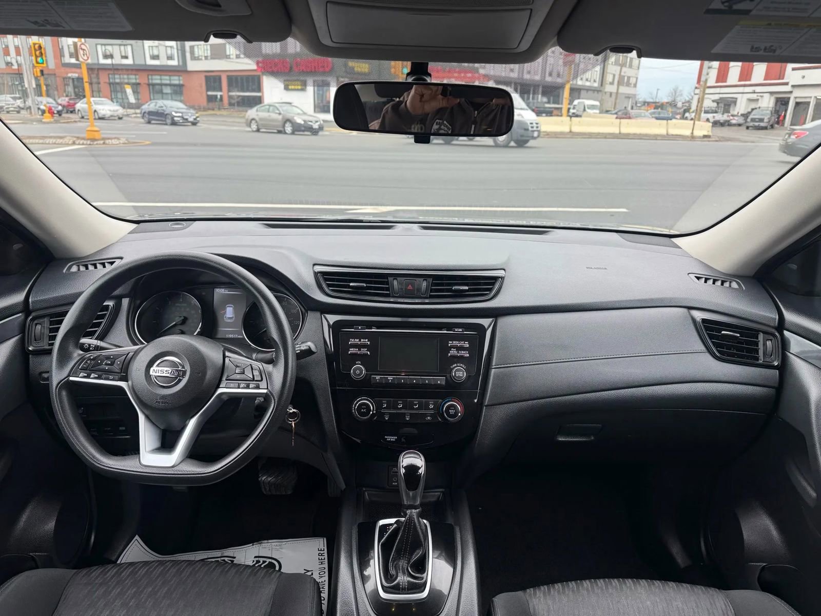 Used 2017 Nissan Rogue S image 13