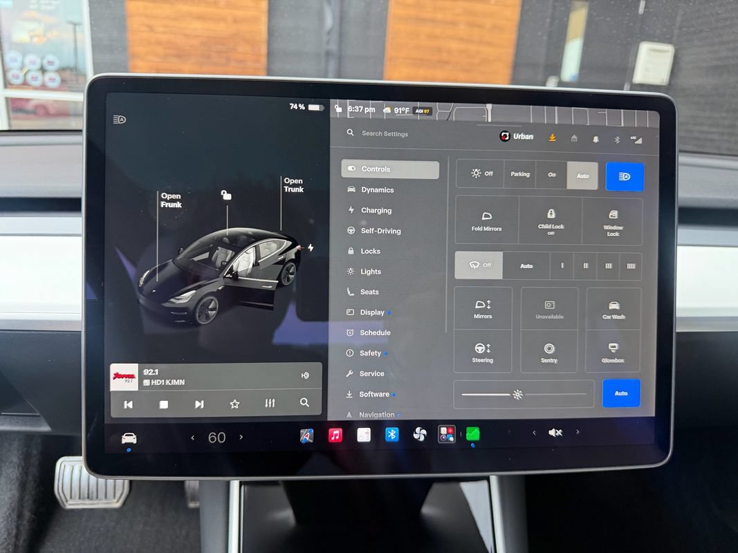 Used 2020 Tesla Model 3 Long Range AWD/4WD image 36