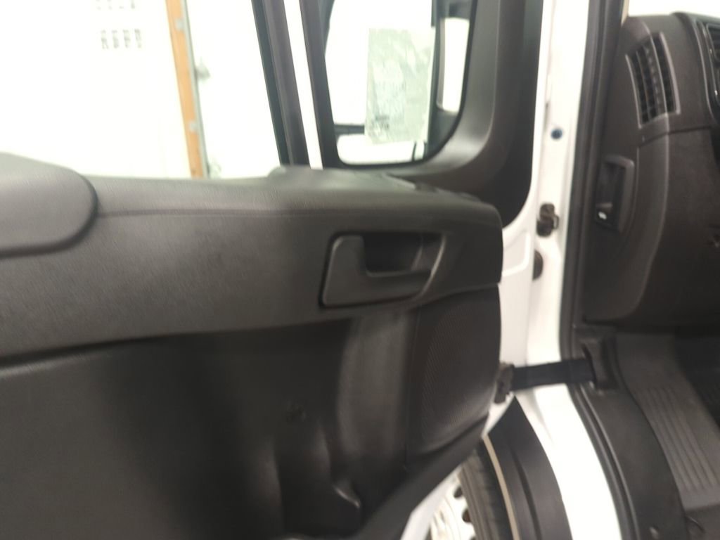 Used 2025 RAM ProMaster 2500 w/ U-Haul Equipment Group FWD image 12