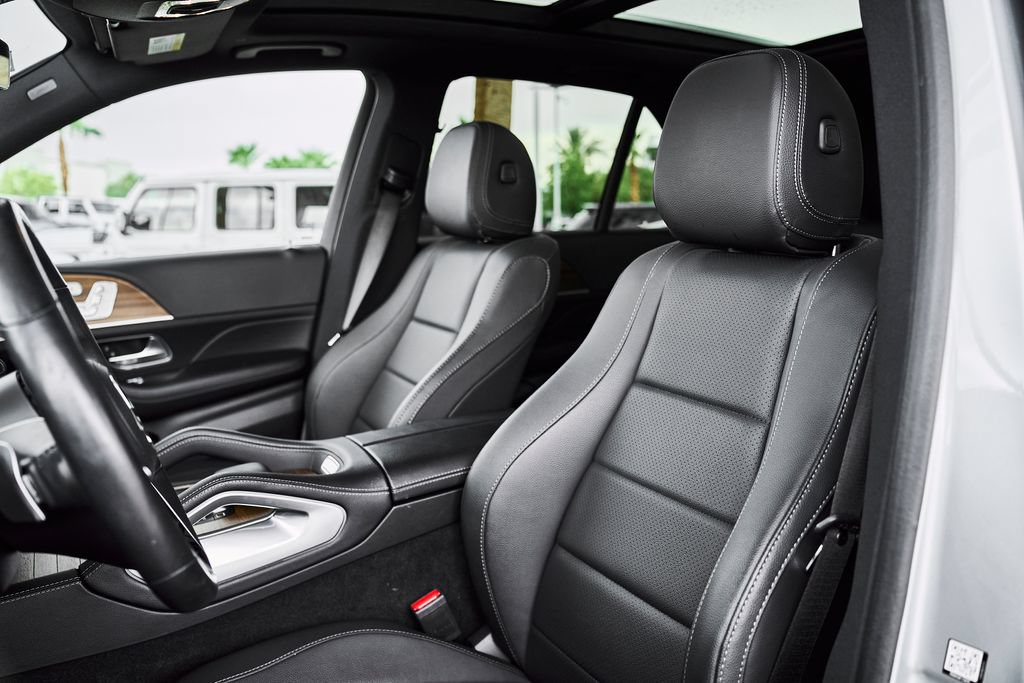Used 2025 Mercedes-Benz GLE 350 4MATIC image 17